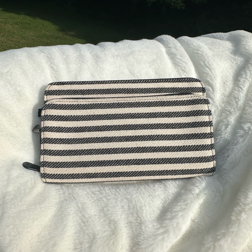 thirty-one wallet